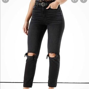 American Eagle Curvy Mom Jeans